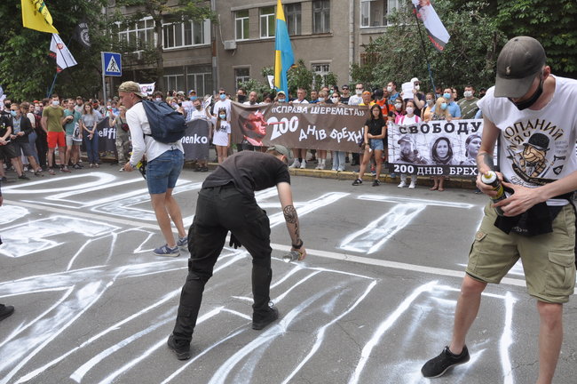 200 днів брехні: в Киеве состоялась акция в поддержку обвиняемых в убийстве Шеремета 42