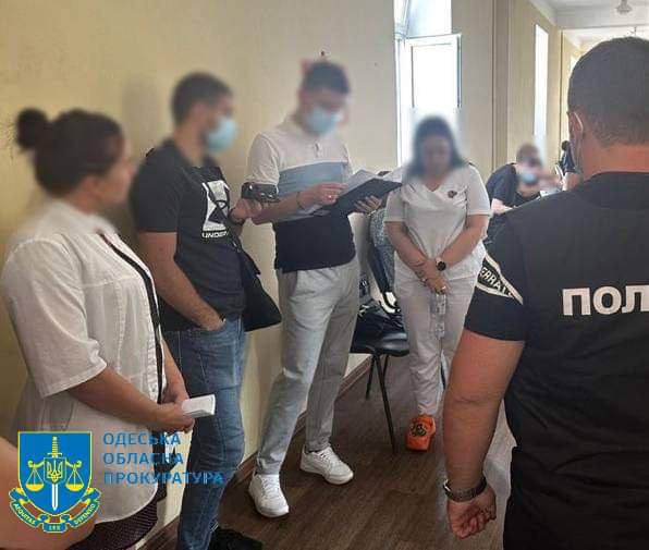 Выписка с диагнозом туберкулез за $1,5 тыс.: разоблачена глава врачебной комиссии в Одессе 02