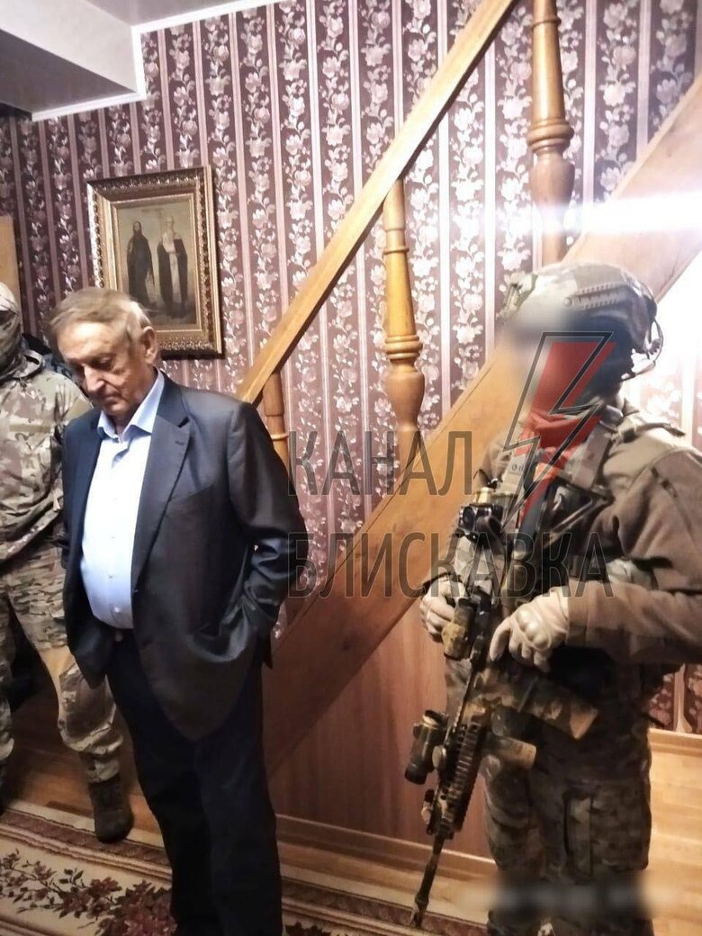 В Запорожье задержан глава правления Мотор Сичи Богуслаев. Его подозревают в государственной измене и везут в Киев 01