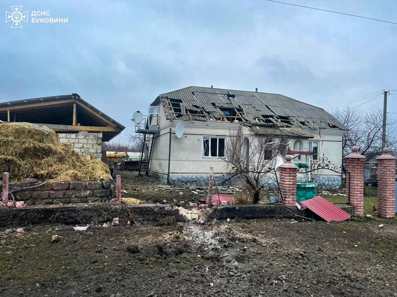Атака "шахедів" на Буковині: пошкоджено будівлі