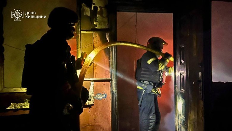 Нічні обстріли на Київщині: постраждалі, завали та допомога рятувальників