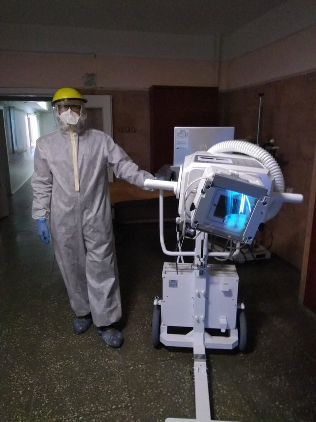 Один з найперших пацієнтів, що помер, перед підключенням до ШВЛ зателефонував дружині: Я тебе завжди любив... Я памятаю його обличчя 02