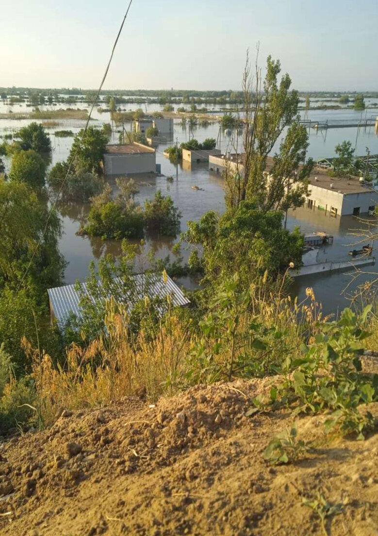Наслідки підриву Каховської ГЕС: В Україні затоплено єдиний осетровий завод 03