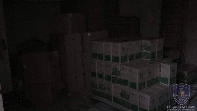 Налоговики ликвидировали массовое производство фальсифицированного алкоголя в Николаеве 03