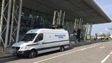 Підозрілу сумку виявлено в аеропорту Львова, пасажирів і працівників евакуйовують із будівлі, - Нацполіція. ФОТО