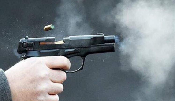 На Кіровоградщині під час перевірки документів чоловік стріляв у поліцейських: двох правоохоронців поранено, нападника розшукують