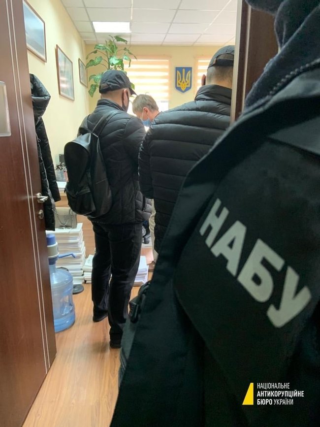 НАБУ задержало родного брата главы ОАСК Вовка при получении $100 тыс. Деньги предназначались для одиозного судьи 01