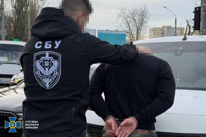 Викрито організаторів схем для ухилянтів