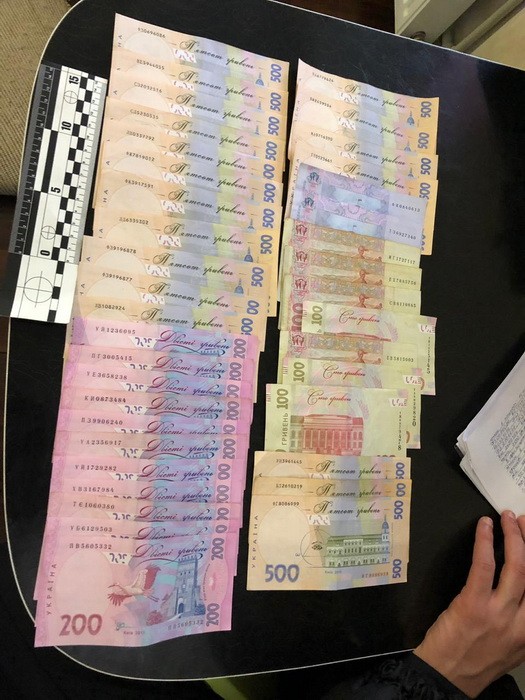 Банда вымогателей, организованная сотрудником прокуратуры, задержана на Луганщине, - СБУ 02