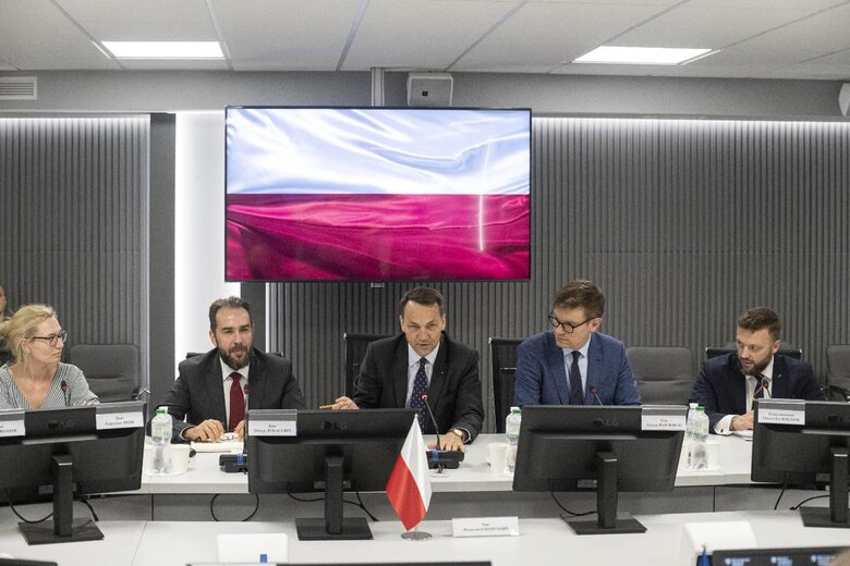 Умєров зустрівся із Сікорським