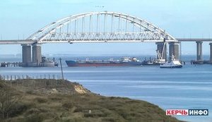 Российские катера открыли огонь по украинской корабельной группе, – ВМС Украины (обновлено)
