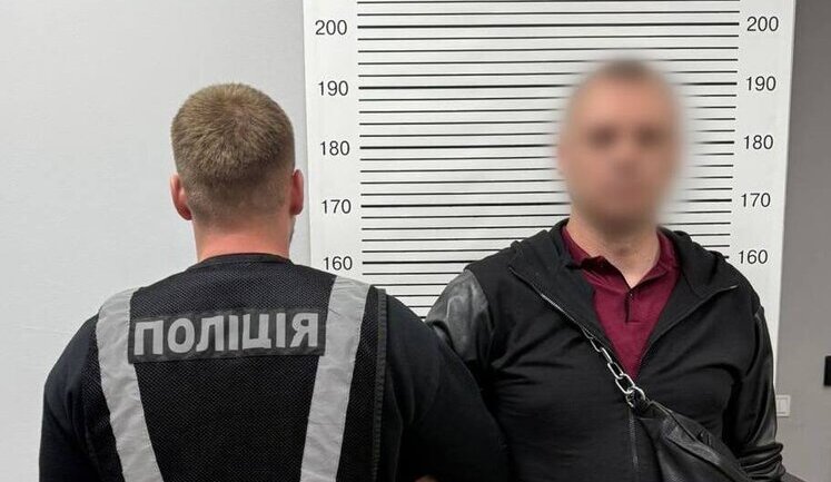 Сомельє столичного ресторану програв у казино 1,7 млн грн, які брав на закупку алкоголю, - поліція