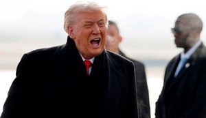 Трамп передумал повышать тарифы на автомобили из Евросоюза: дал время до 4 июля