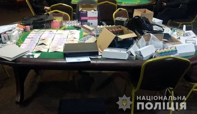 Полиция накрыла сеть подпольных покерных клубов на Полтавщине 04