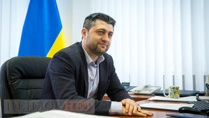 Заступник міністра соцполітики Сергій Ніжинський: "Звільнені з полону мають усі підстави отримати статус жертв торгівлі людьми, а разом з ним – відповідну допомогу"