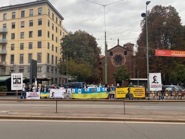 Українці Італії прийшли підтримати нацгвардійця Марківа до Апеляційного суду Мілана 02