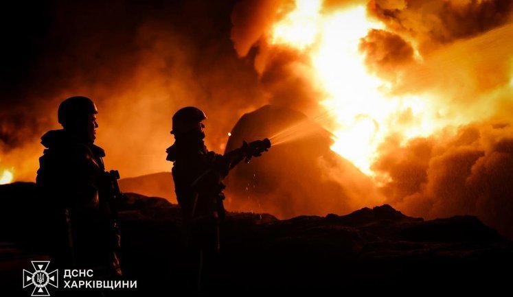 Рашисти атакували НПЗ у Мерефі на Харківщині: постраждалих немає