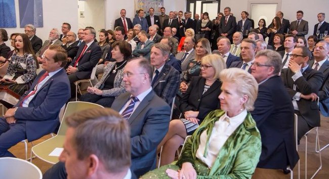 Украинское консульство открыли в австрийском Граце 07
