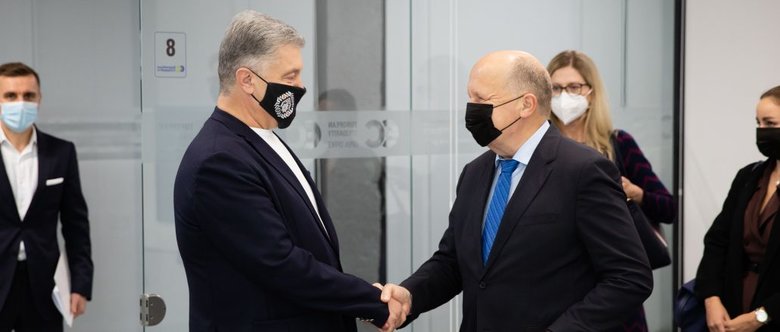 Порошенко встретился с евродепутатом Кубилюсом: Россия набирает обороты, нельзя допустить энергетического реванша 01