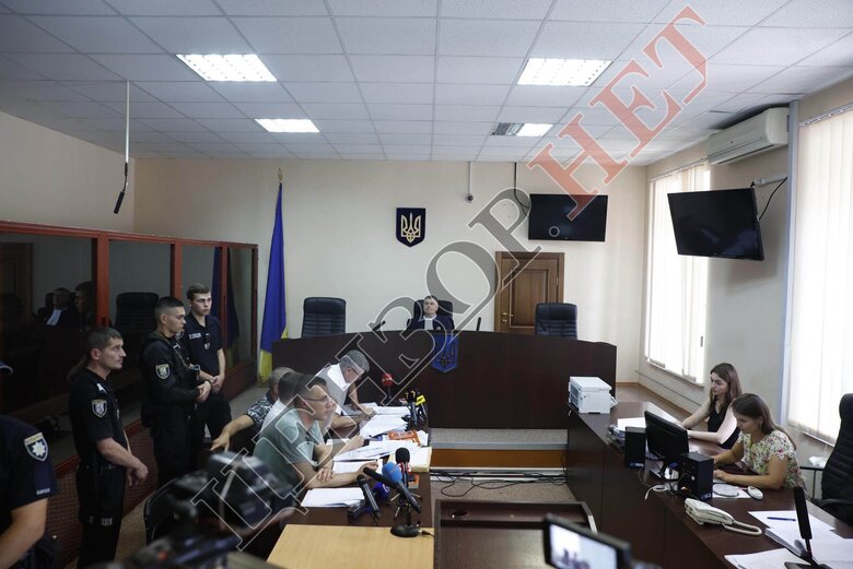 Суд обирає запобіжний захід колишньому одеському воєнкому Борисову 08