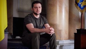 "Меня не волнует, где прячется враг": Зеленский не боится окружения Киева