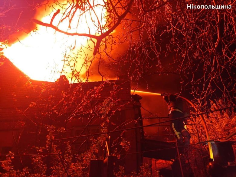 Никополь, Кривой Рог и Синельниковский район подверглись атакам: есть пострадавший