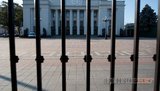 Литвин увидел в парламентах Европы заборы: "на десяток порядков выше". ФОТОрепортаж опровержение