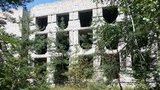 Під завалами цегли в покинутому будинку на Житомирщині знайшли тіло зниклого підлітка, - поліція. ФОТОрепортаж
