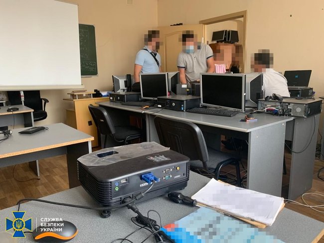Украинские госструктуры покупали и устанавливали программы-шпионы, собирающие данные для спецслужб РФ, - СБУ 01