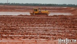 Загрязнивший Николаевскую область красным шламом завод недоплачивает миллиарды гривен налогов