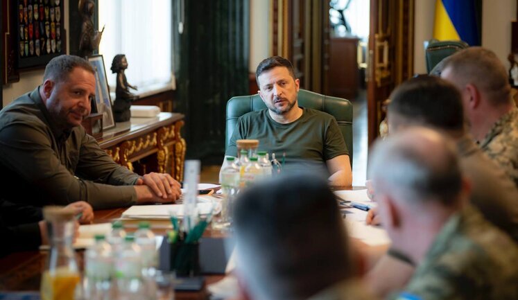 Зеленський провів нараду щодо розвитку українського флоту військових літаків. ФОТОрепортаж