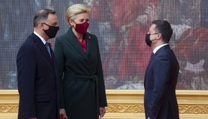 Україну не треба запрошувати 20 років у ЄС. Нас мають там бачити як рівноправного партнера, - Зеленський