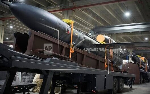 Ukrajina pričenja s proizvodnjo nove manevrirne rakete "Flamingo", ki lahko doseže cilje daleč v Rusiji