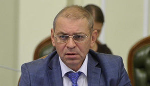Один не новий снаряд для танка чи ГРАДу коштує понад тисячу доларів, а на складі в Калинівці їх згоріли десятки тисяч, а то й сотні, - Пашинський. ВІДЕО