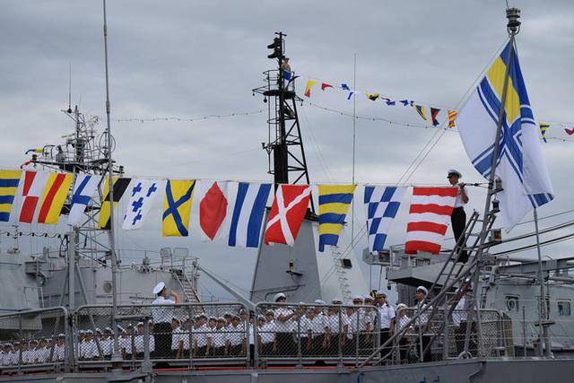 Торжественные мероприятия по случаю 25-й годовщины ВМС Украины прошли в Одессе 05