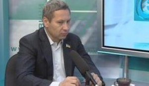 Регионал Лукьянов: Думаю, что купюры по 100 и 200 долларов можно менять без документов. ВИДЕО.