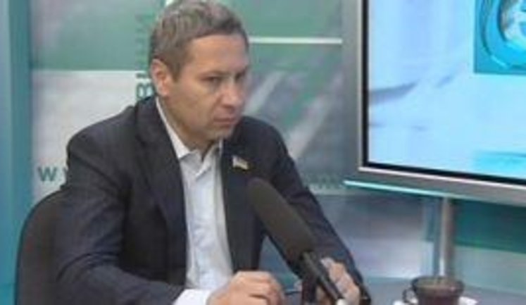 Регионал Лукьянов: Думаю, что купюры по 100 и 200 долларов можно менять без документов. ВИДЕО.