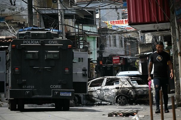 Наркокартели атакуют силовиков в Бразилии