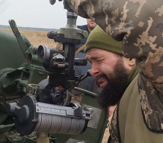 Філософ і офіцер ЗСУ Олександр Комаров: Роль дронів у цій війні зростає щомісяця. У 2024-му вони можуть стати основним засобом і розвідки, і ураження 01