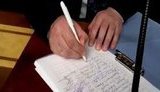 Бютовцы собирают подписи для роспуска парламента. ВИДЕО.