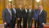 Делегація ОПЗЖ на чолі з Медведчуком і Рабіновичем відвідала Держдуму РФ у день, коли Путіна зробили "вічним" президентом. ФОТО