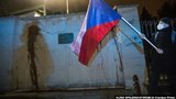 Российское консульство в чешском Брно облили кетчупом. ФОТОрепортаж