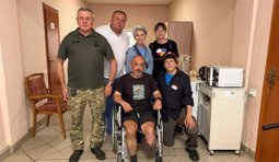 Зірка Голлівуду приїхала підтримати військових на реабілітації