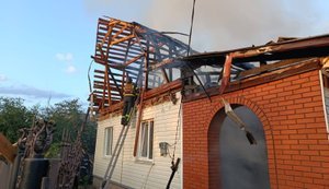 Russian drone struck residential building in Chernihiv region: father and his daughter were injured. PHOTOS