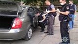 Подполковник полиции Глушак был убит с целью завладения золотой цепочкой, которую он продавал через интернет, - прокуратура Киева. ФОТО