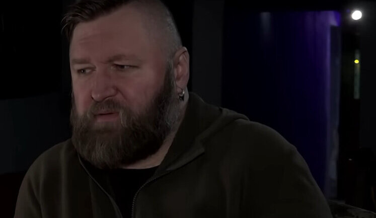 "Патріотизм не тільки у вишиванках, а в діях": Артем Жаворонков про російські корені та український фронт. ВIДЕО