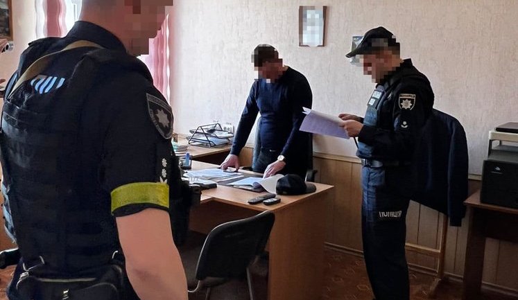 В Одесской области экс-руководителя базы топлива "Укрзалізниці" подозревают в растрате дизтоплива более чем на 1,2 млн грн. ФОТО
