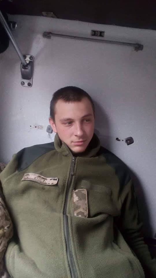 Загиблого на Донбасі воїна Владислава Бондаренка поховали в Донецькій області 01
