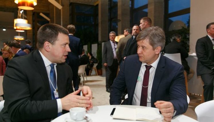 Украина должна немедленно удалить Эстонию из списка оффшоров, - премьер-министр Ратас