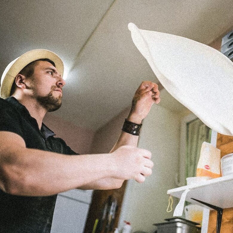На Донбасі загинув учасник проєкту Veterano pizza Михайло Йора 03